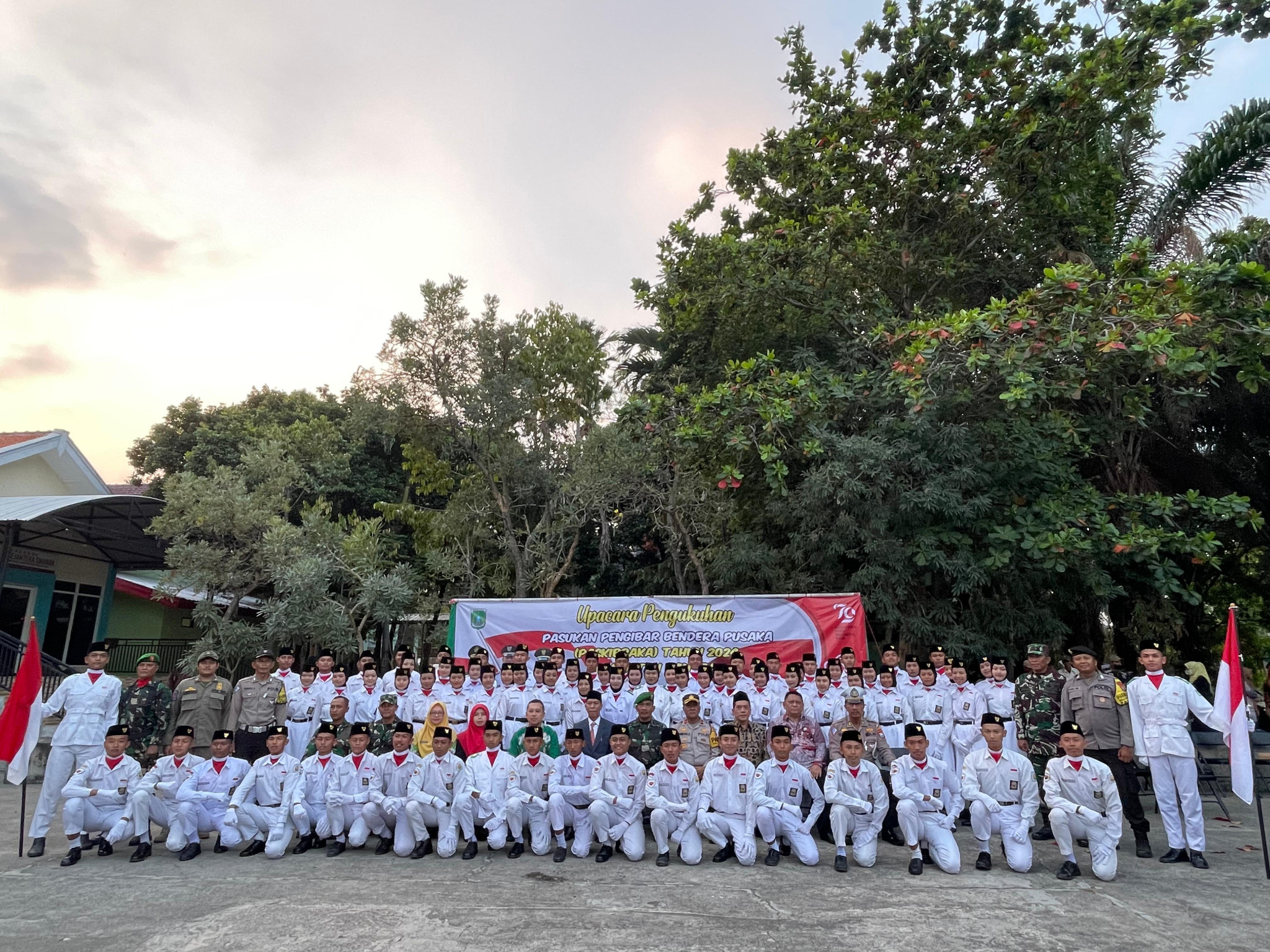 Pengukuhan Pasukan Pengibar Bendera (Paskibra) Kecamatan Pandaan Tahun 2024